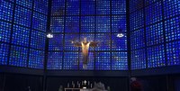 Konfiteamer Berlinfahrt, Kaiser-Wilhelm-Gedächtniskirche, Foto M. Murner