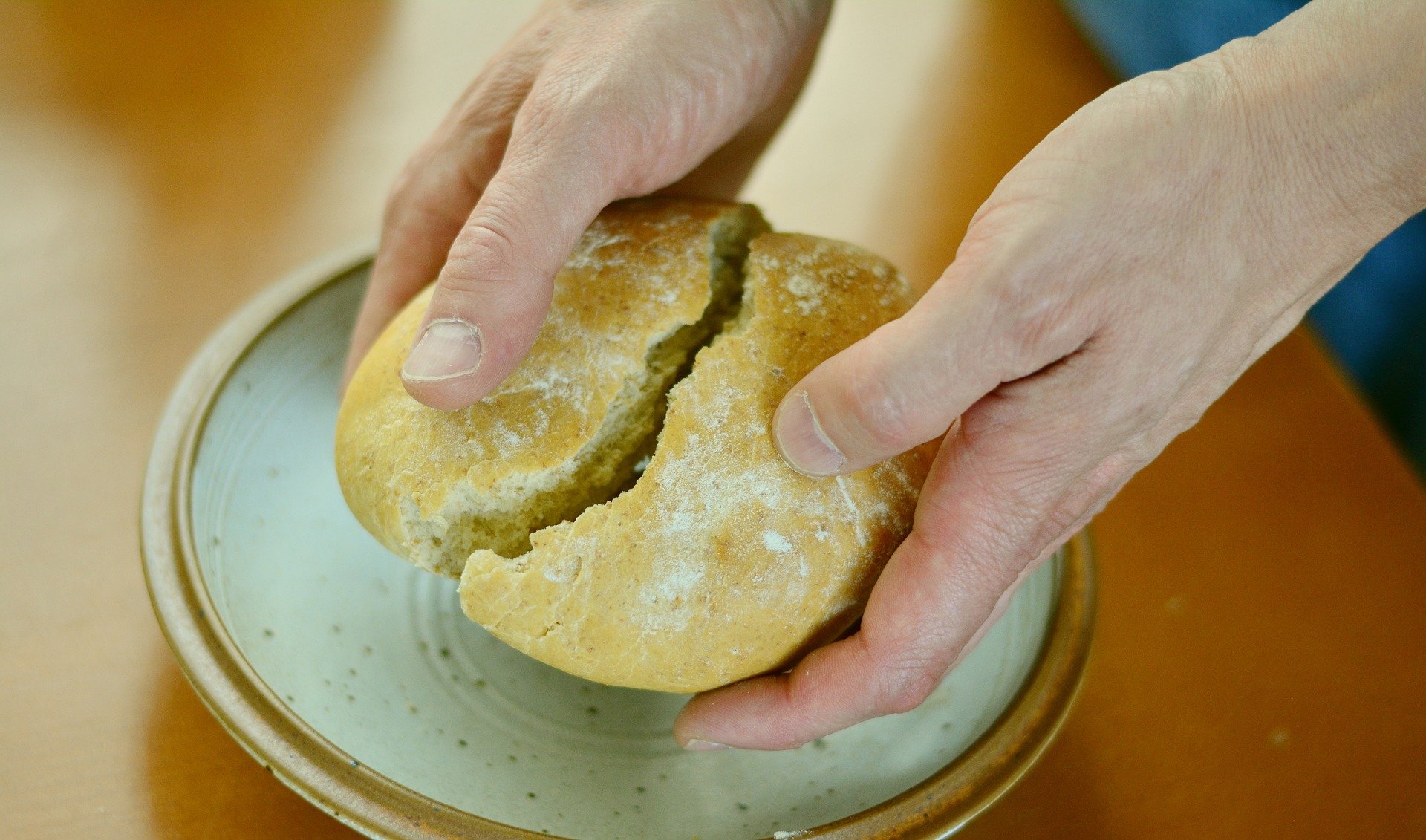 Brot teilen, Image congerdesign von Pixabay