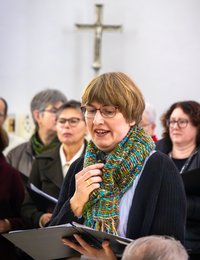 Adventssingen 2023 unter Leitung von KMD Beatrice Höhn