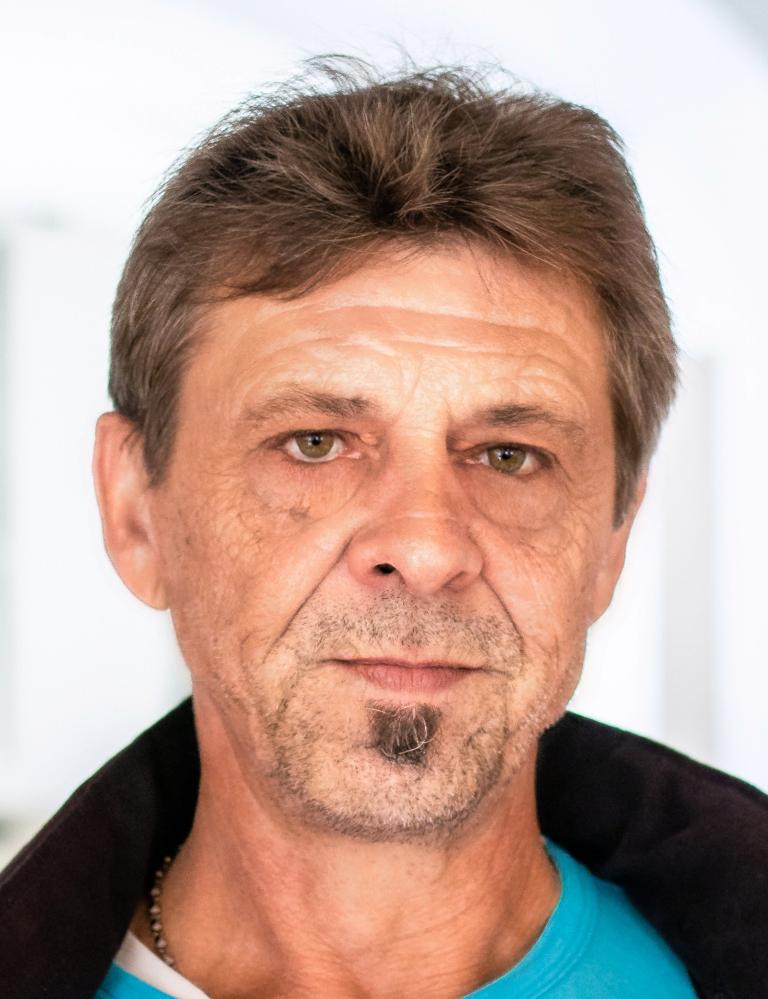 Gerhard Kirchberger Hausmeister Mobil: 0151 58718997, Foto: Amthor