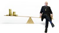 Regionalbischof mit Kleingeld aufwiegen, Foto AdobeStock bearbeitet von C. Amthor