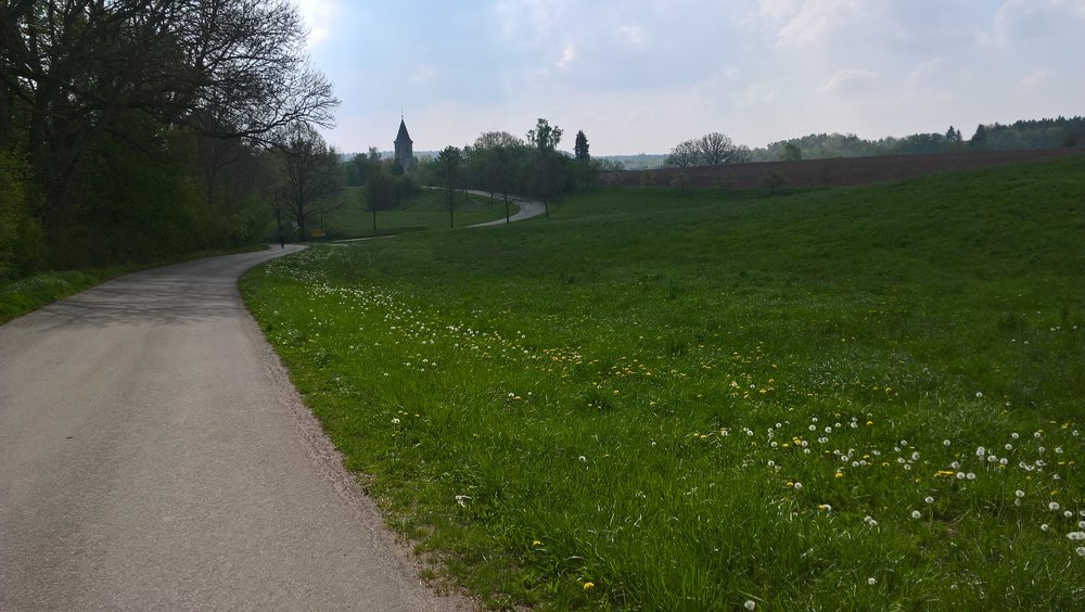 Auf dem Jakobsweg bei Heilsbronn; Foto: Böttcher