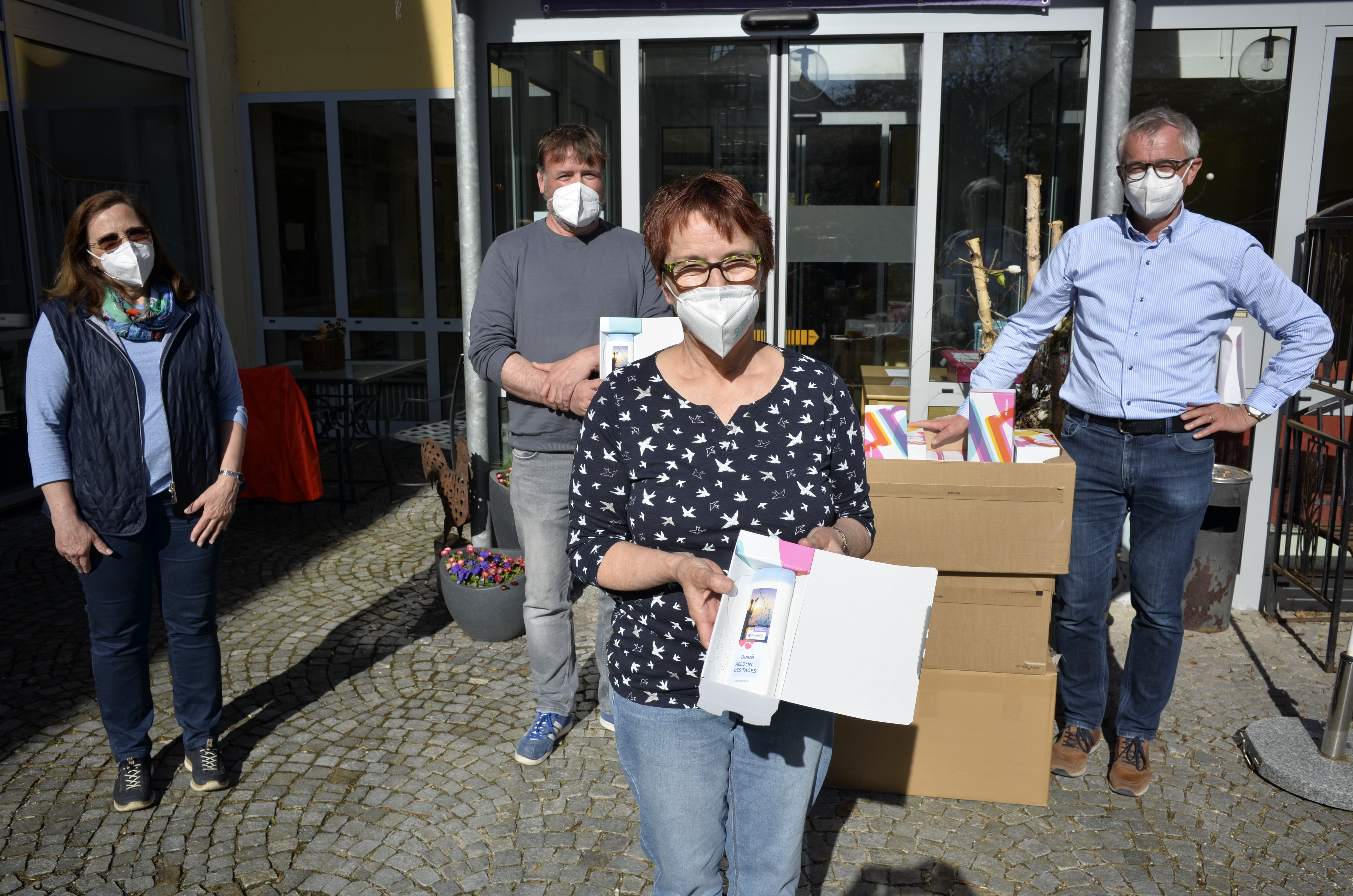 Foto (Michael Murner): von links nach rechts Susanne Scola, Jörg Erler, Beate Völkl, Bernhard Hammerbacher