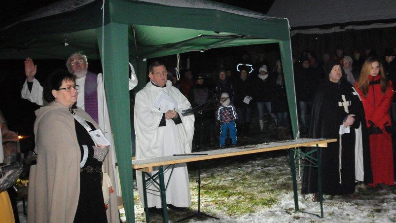 Burgweihnacht 17.12.2017, Segen, Foto: S. Mandel