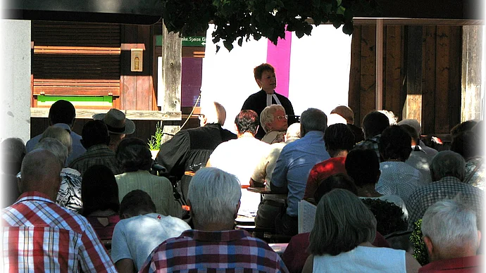 Gottesdienst am Rothsee, Begrüßung Dekanin Christiane Murner, Foto WMoe