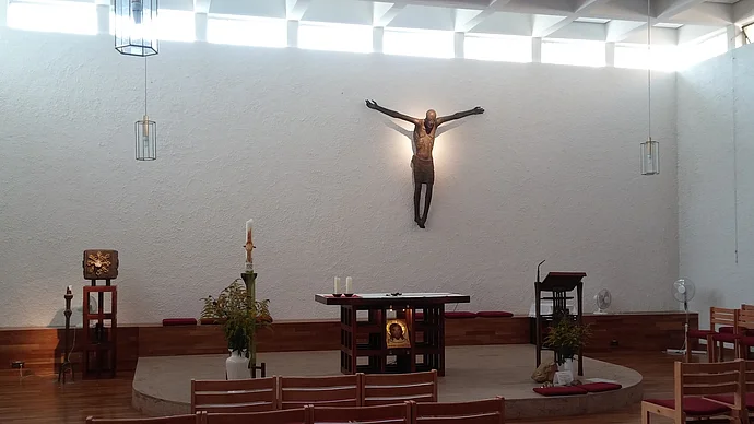 Klinikkapelle mit Altar