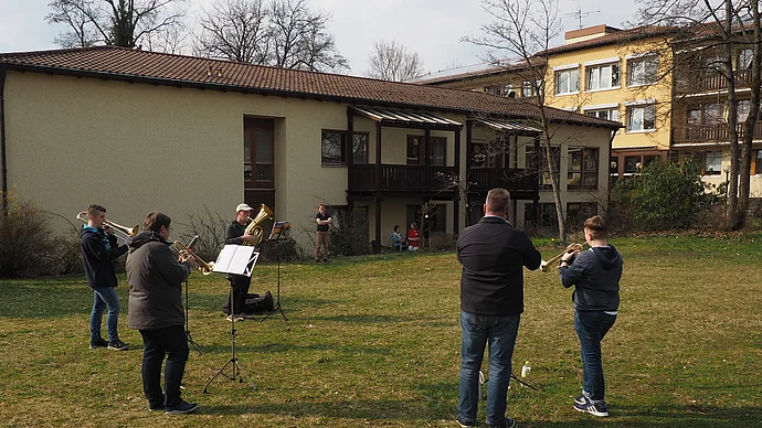 Posaunenchor musiziert für Senioren im MSH, Foto M. Murner