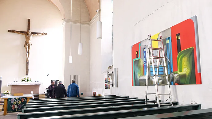 Kain und Abel, Aufbau der Ausstellung in der Christuskirche, Foto: Eifler