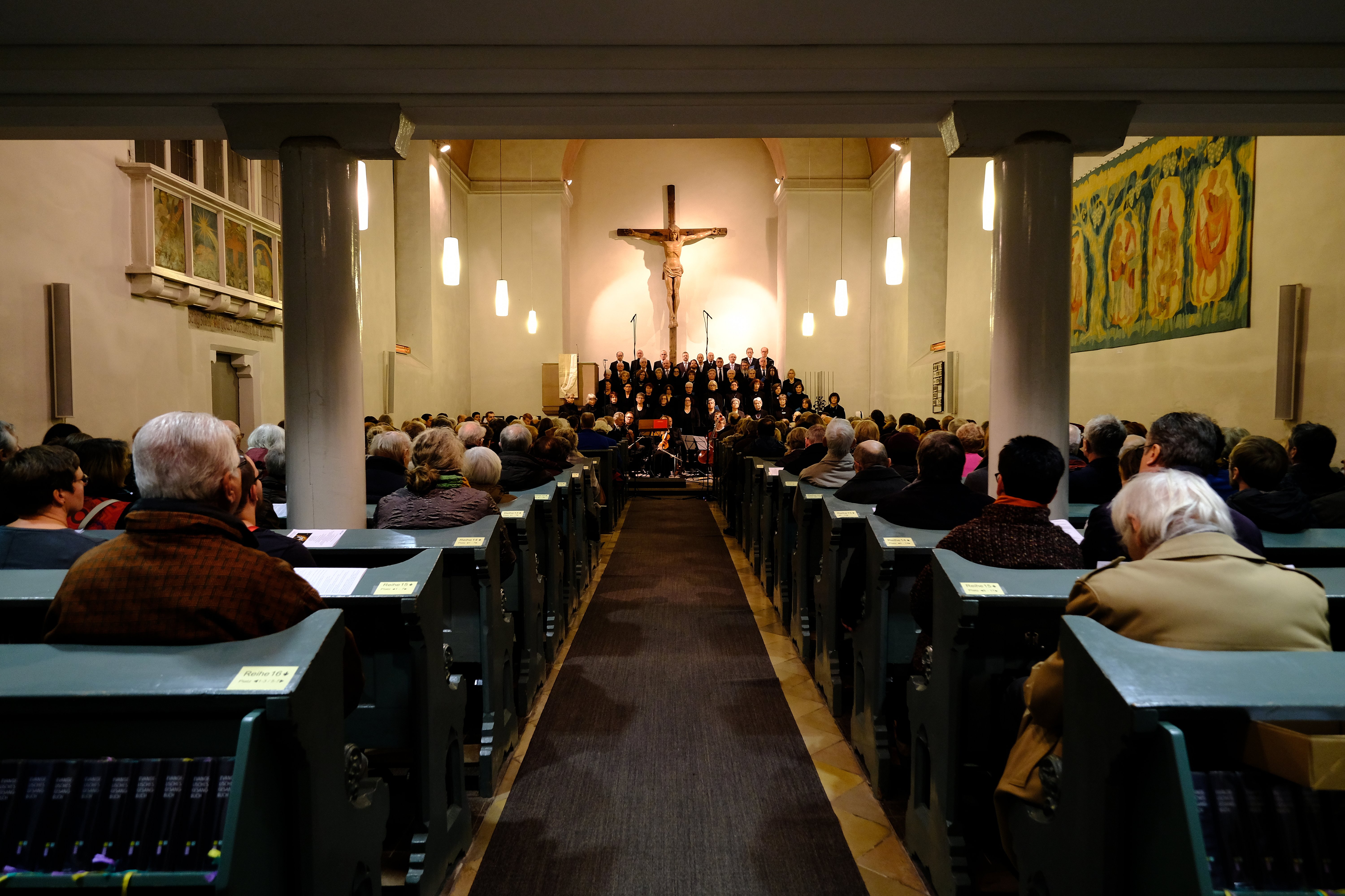 Mozartrequiem in der voll besetzten Christuskirche, Foto Eifler