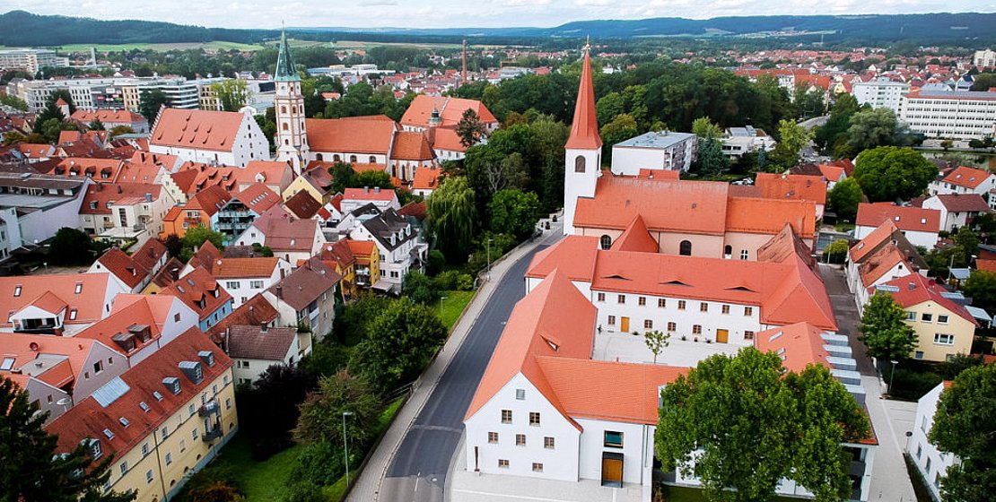 Evangelisches Zentrum und Christuskirche Luftaufnahme