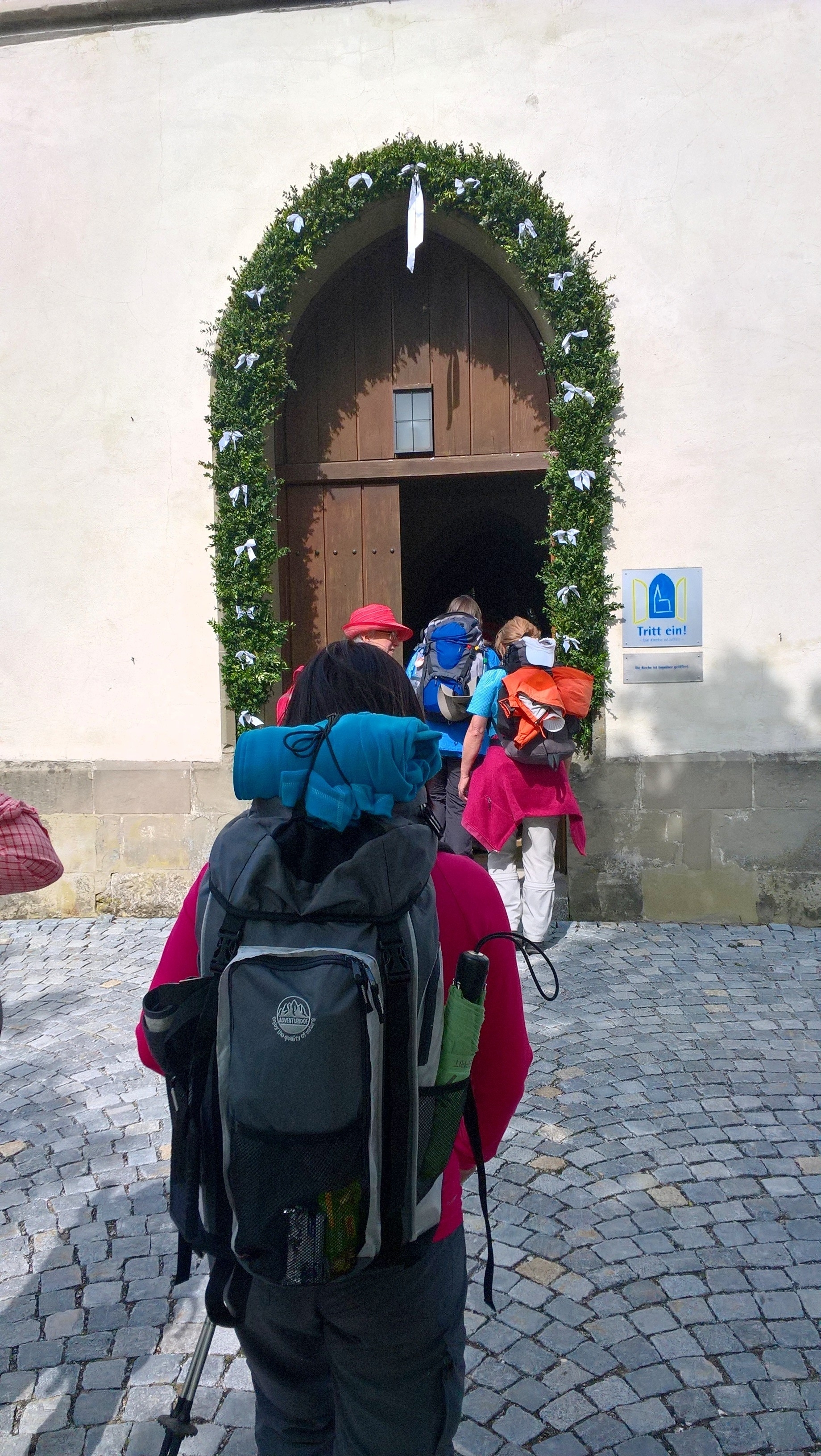 Neumarkter Pilger unterwegs auf dem Jakobsweg Heilsbronn - Rothenburg; Foto: Böttcher