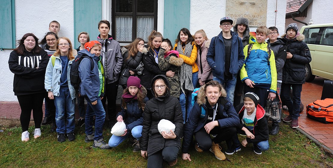 Gruppenbild der Konfis von Michael Murner und Linda Kaiser, 2019; Foto: Eifler