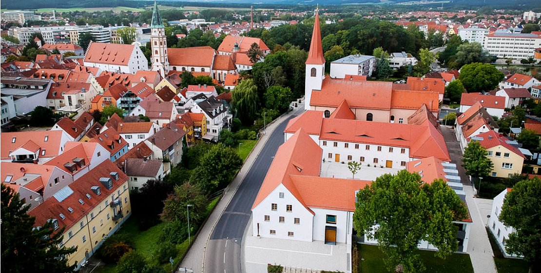 Evangelisches Zentrum und Christuskirche Luftaufnahme